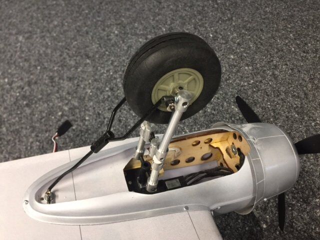 Pichler Einziehfahrwerk elektrisch Douglas DC-3 (C9218)
