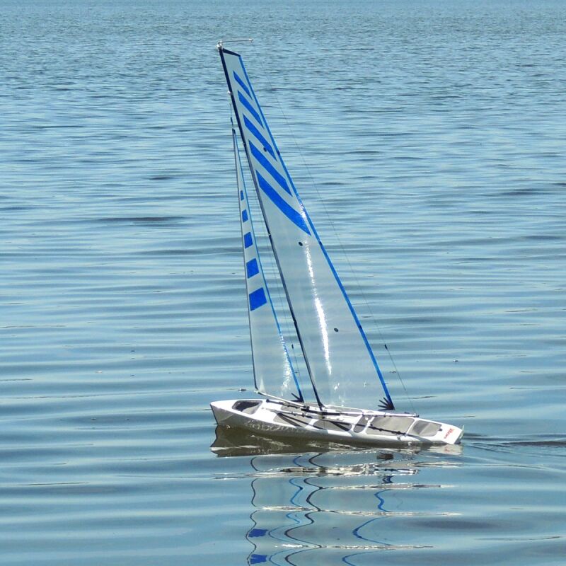 Reggae 21 Rennsegelboot RG65 Klasse Baukasten