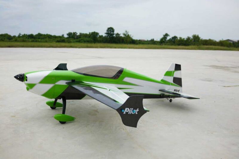 Pilot RC - 60" Extra NG 1524mm Green-Black (4ST2260E-02)
