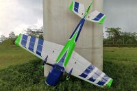 ExtremeFlight - 125" Extra 300 V4 Plus green/white -...