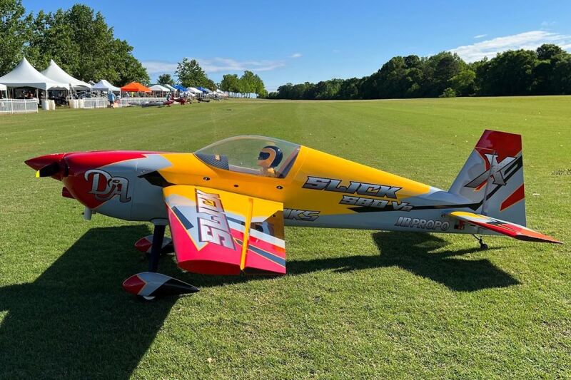 ExtremeFlight - 104" Laser EXP V2 - red/white/gray 2690mm