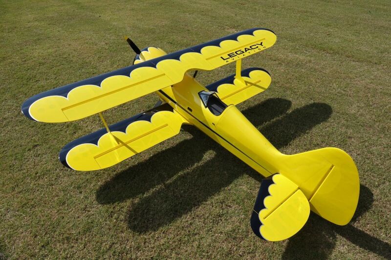 Legacy Aviation - 85" Muscle Bipe - gelb/schwarz - 2160mm