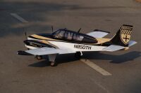 Beechcraft Baron schwarz/weiß - 1750mm
