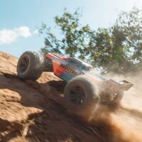 Kraton 6S V6 4X4 BLX Brushless Speed Monster Truck RTR...