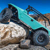 Pro-Line Racing - 1/10 Universal Body Capture Rock Sliders for Most Crawlers (PRO640900)