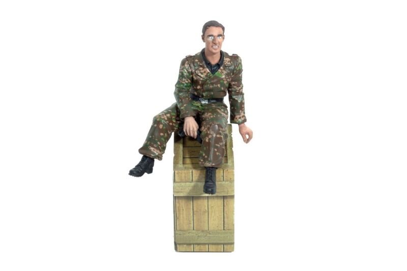 TORRO - 1/16 Figur Funker Sitzend (TOR285117)