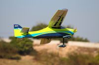 Pilot RC - 67" SkyWolf V2 (1,71m) Green/Blue (4ST2467S-04)