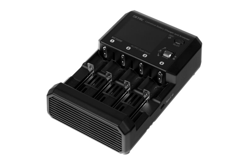 SKY RC - MC5000 Cylindrical Battery Charger and Analyzer (3SK10214-02)