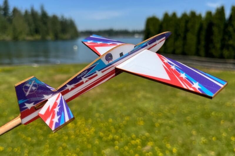 ExtremeFlight - Stick-Flugzeug – Extra 300 Blau (EFA459BWSP)